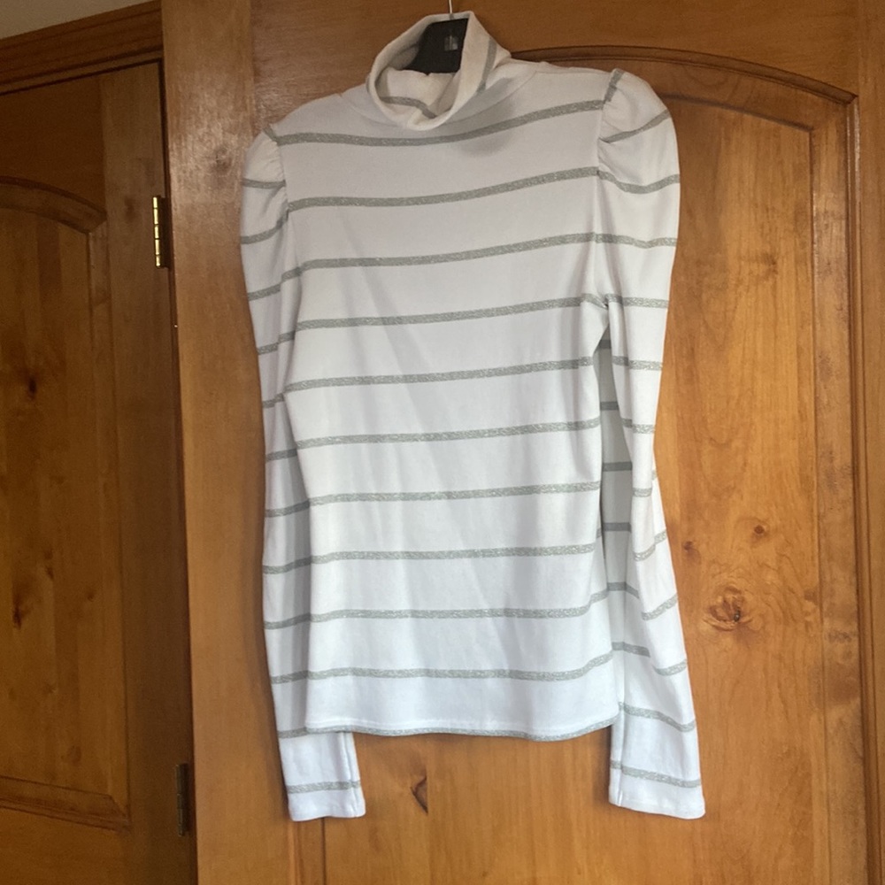 turtleneck - Picture 3 of 3